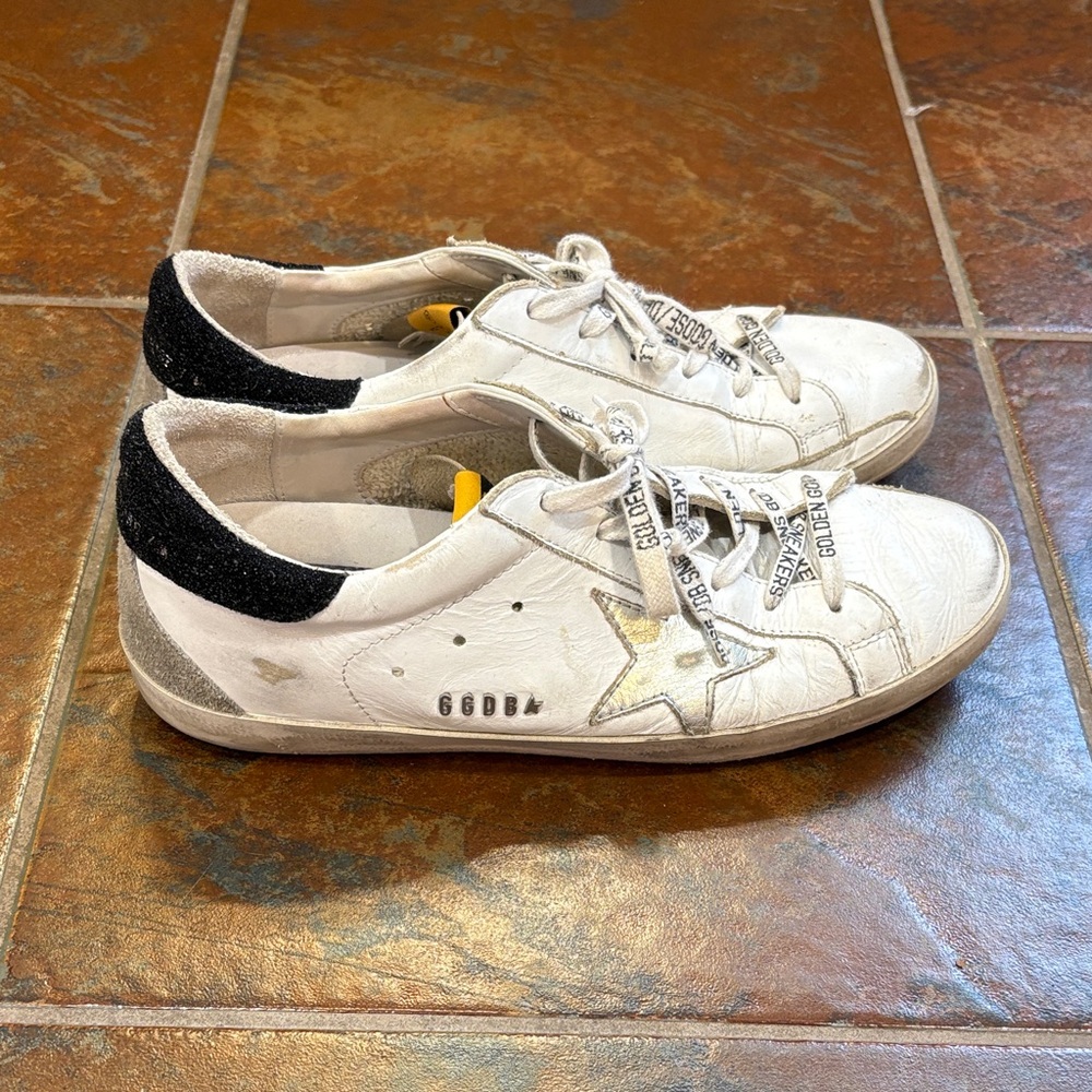 Golden Goose Designer Brand Sneakers size 40 EU.